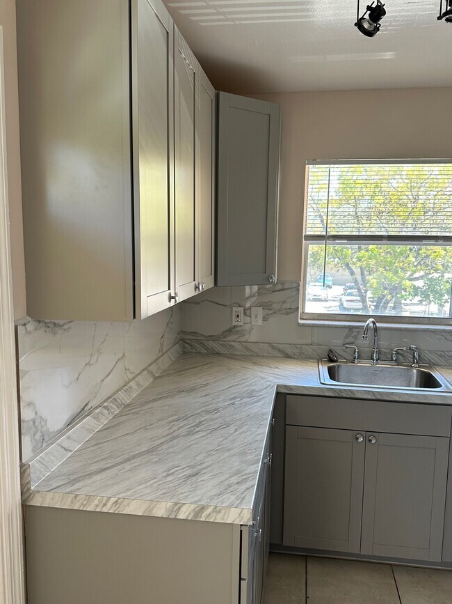 Foto del edificio - 1020 Hollywood