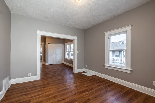 Building Photo - 3126 R St