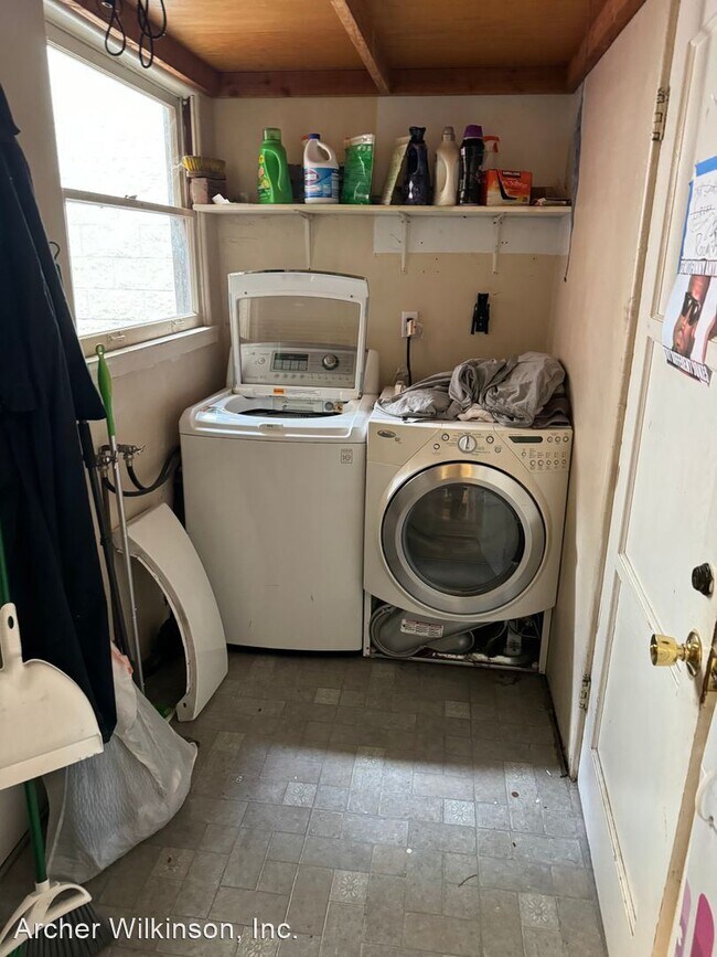 Foto del edificio - 5 br, 2 bath House - 753 Woodbridge Street