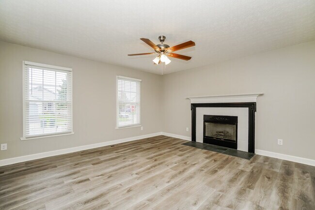 Foto del edificio - 5800 Chase Run