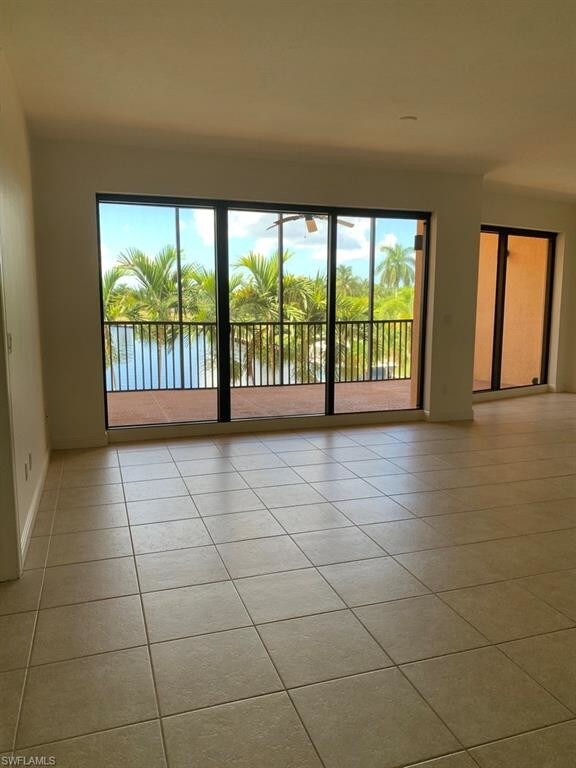 Foto del edificio - 5704 Cape Harbour Dr