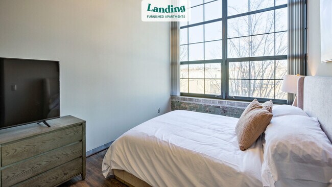 Foto del edificio - 1524 Cuming St