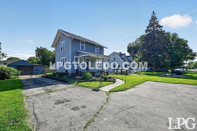 Foto del edificio - 2849 W Laskey Rd