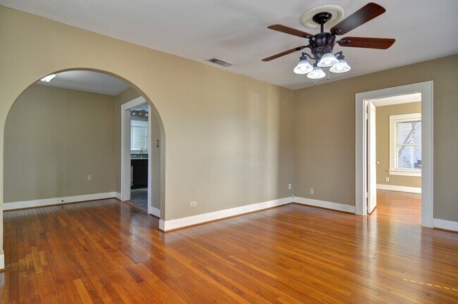 Foto del edificio - 4128 Pershing Ave