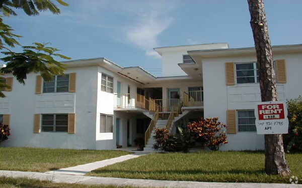 Foto del edificio - 1991 NE 172nd St