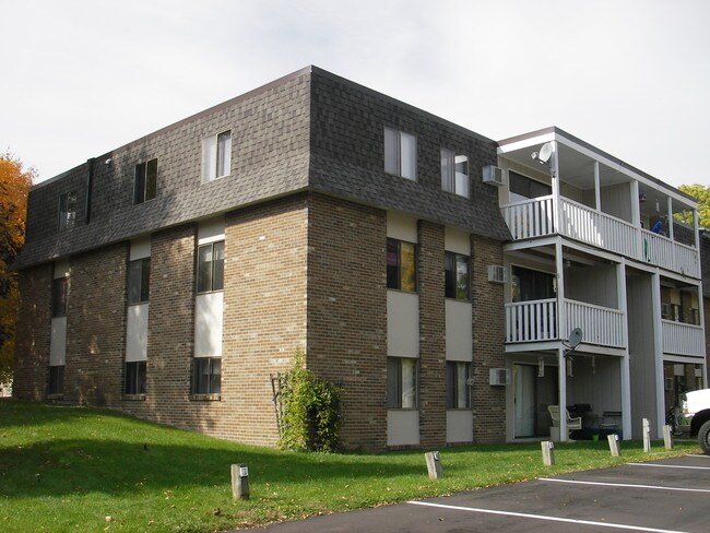 Foto del edificio - 216 N Brown Rd