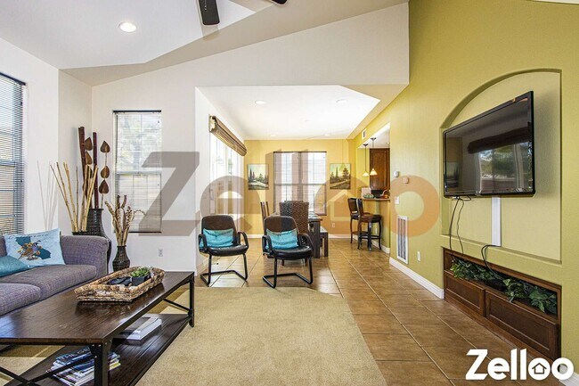 Building Photo - 52177 Rosewood Ln
