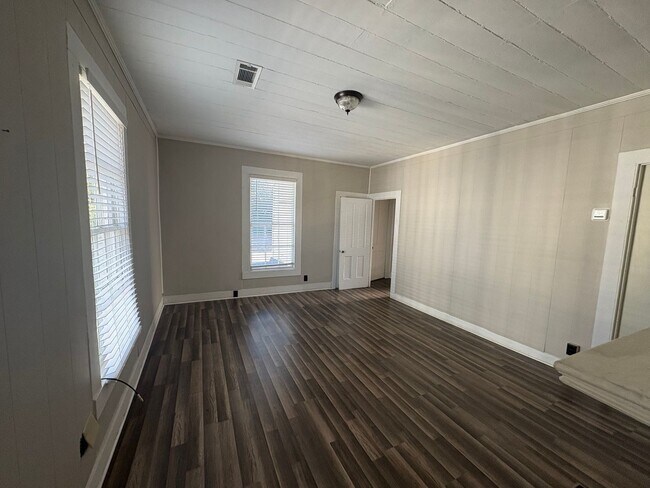 Foto del edificio - 1020 Adams St