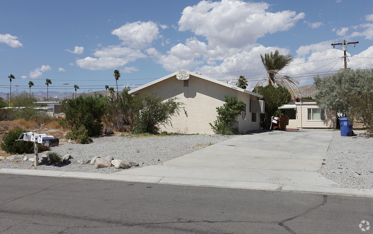 Casa Blanca Apartments Apartments in Desert Hot Springs, CA