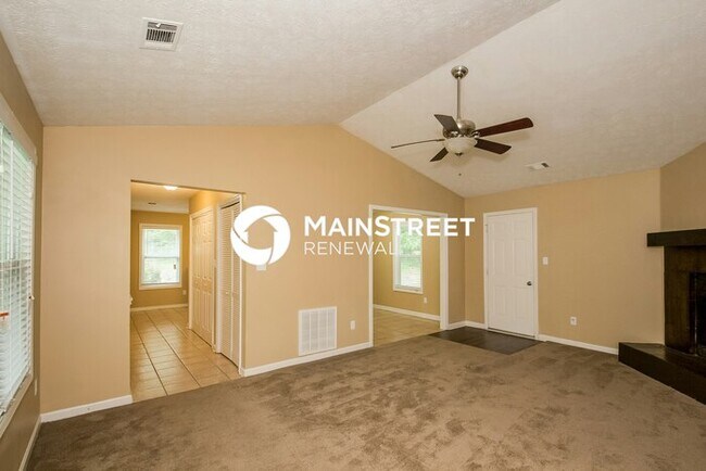 Foto del edificio - 3 Bedroom Pet-Friendly Home in Douglasvill...