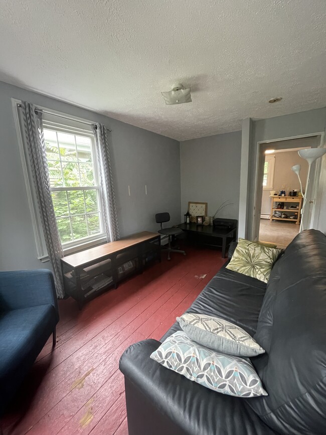 Foto del edificio - 215 Dwight St