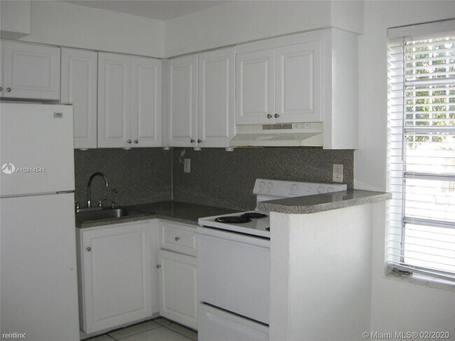 Foto del edificio - 11 SW 32nd Ave