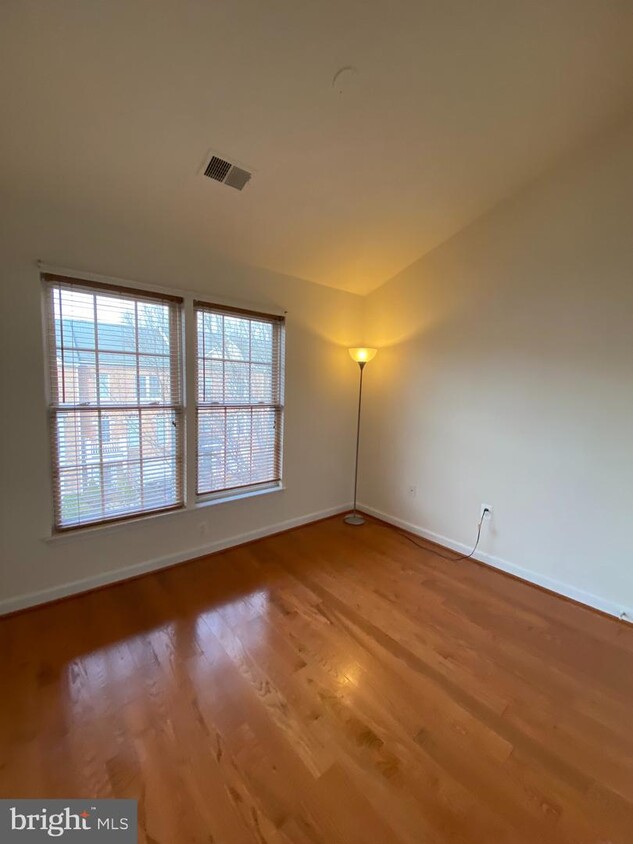 Primary Photo - 11647 Park Green Dr