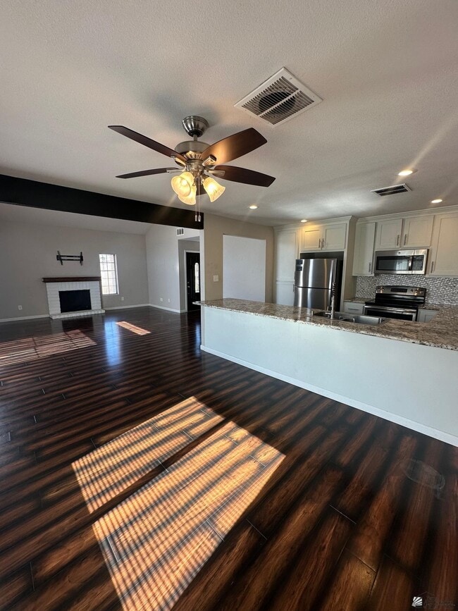 Building Photo - 10485 S Del Valle