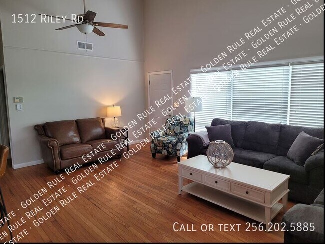 Foto del edificio - 1512 Riley Rd