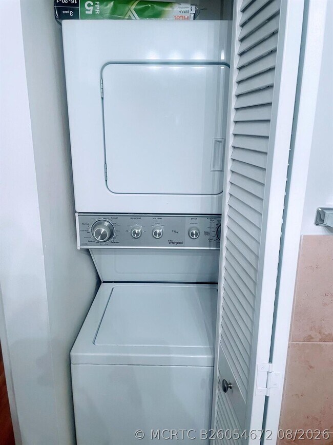 Foto del edificio - 9229 SW 141st Pl