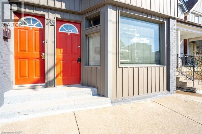Photo du bâtiment - 188 Sherman Ave N