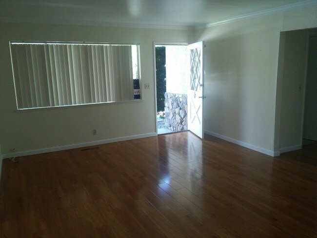 Foto del edificio - 182 Echo Ave