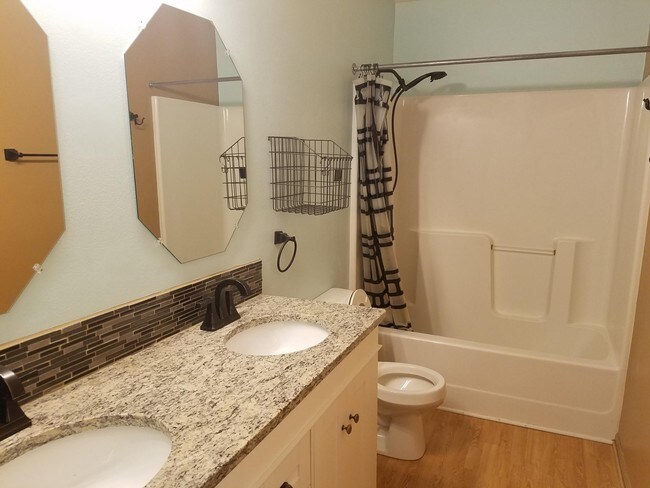 Foto del edificio - 1203 SE Village View Ln