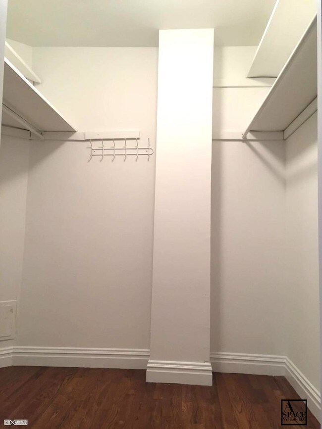Building Photo - 251 West 87th Street