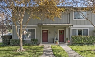 Building Photo - 4886 Rue Le Mans