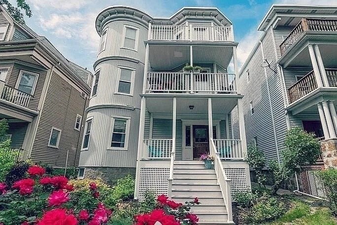Primary Photo - 762 Columbia Rd