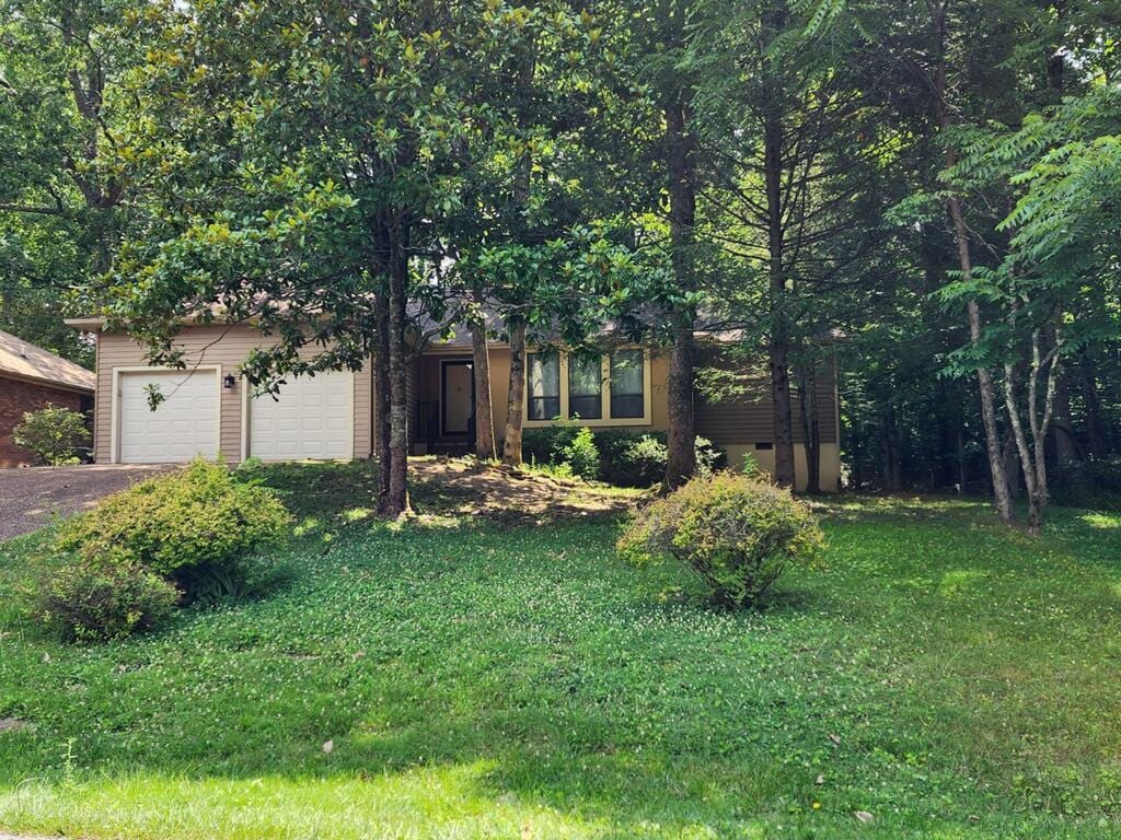 Primary Photo - 106 Meadowview Dr