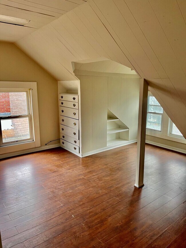 Foto del edificio - 920 Westcott - Students & Non-students wel...