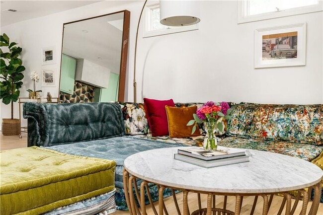 Building Photo - 970 Charles Allen Dr NE