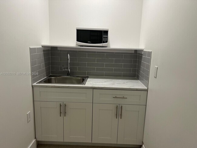 Foto del edificio - 10822 SW 142nd Ct