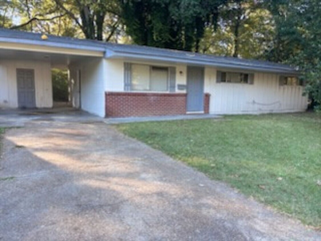 Foto principal - 3831 Meadow Ln