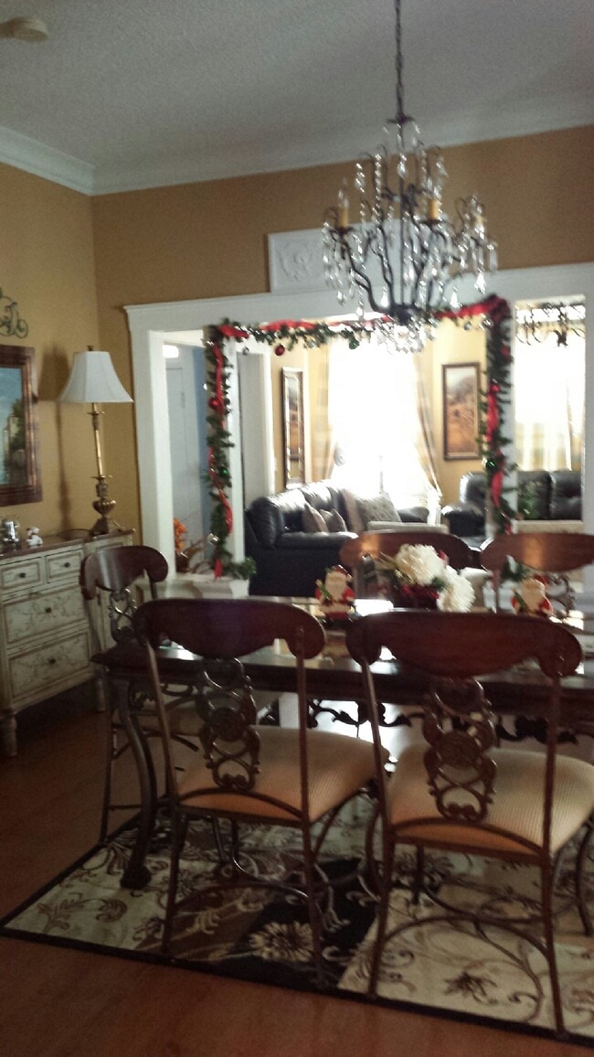 Foto del edificio - 1905 Ivy St