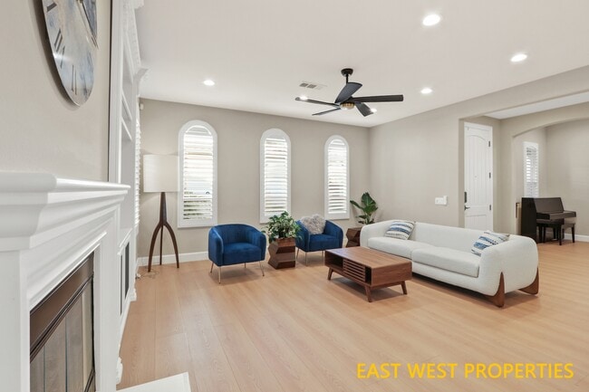 Photo - 27 Hathaway Townhome