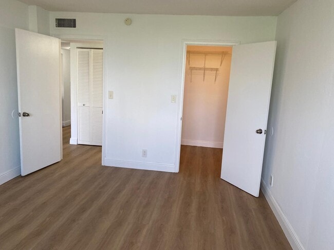 Foto del edificio - 9143 SW 77th Ave