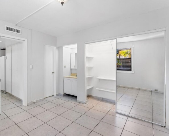 Foto del edificio - 6436 Miami Lakes Dr