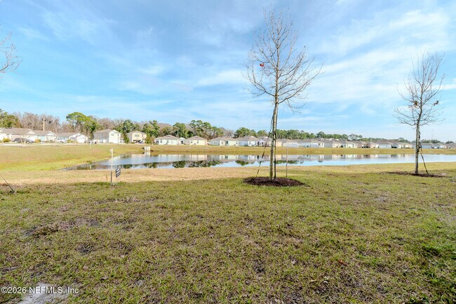 Foto del edificio - 244 Elmhurst Ln