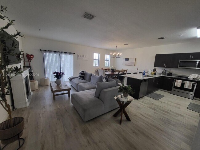 Foto del edificio - 15520 SW 136th St