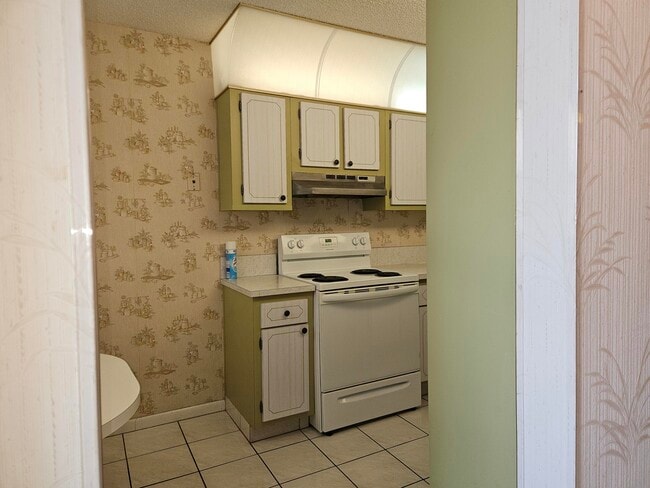 Foto del edificio - 23099 Barwood Ln N