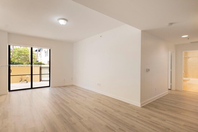 Building Photo - 8395 SW 73rd Ave