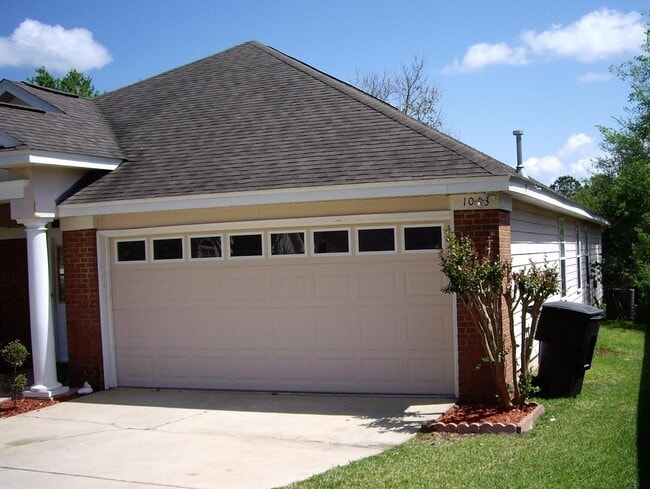 Building Photo - 1043 Winter Ln