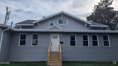 Building Photo - 4 Ten Eyck Ave