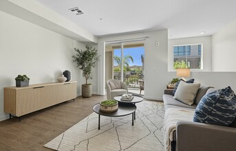 Tonwhome- Livingroom 2.jpg - Boulders Menifee