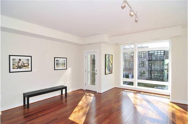 Building Photo - 2121 11th St NW