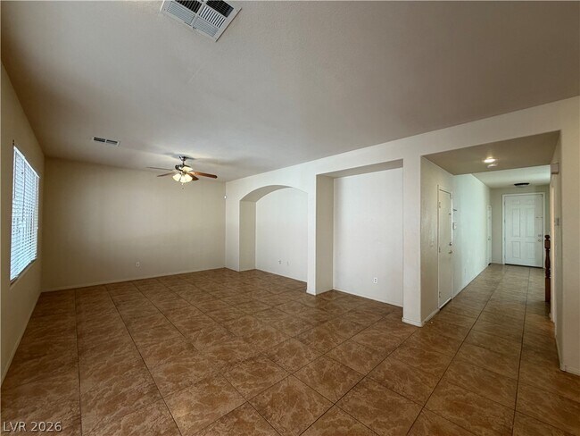 Foto del edificio - 2307 Summer Home St