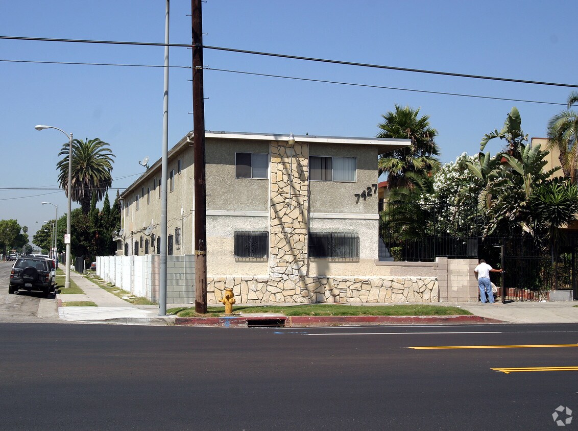 Foto principal - Davis Arms Apartments