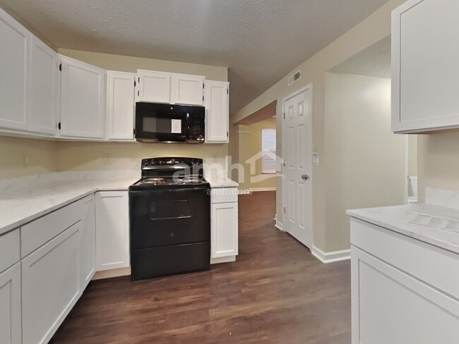 Building Photo - 5568 Alcott Ln