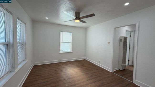 Building Photo - 723 Florida St