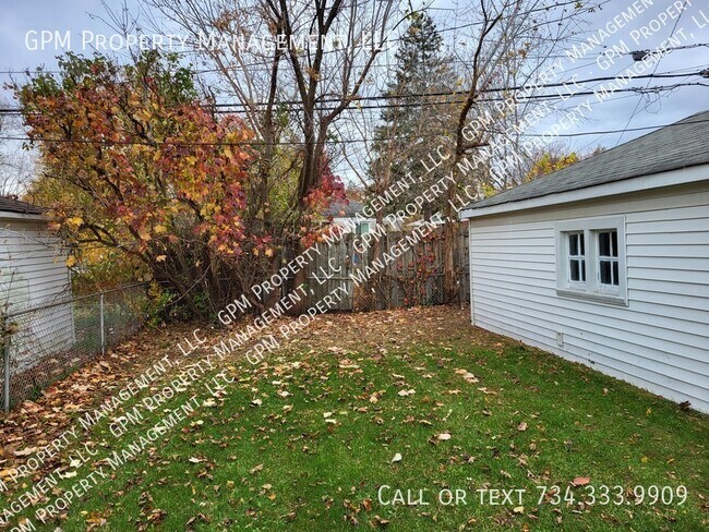 Foto del edificio - 9151 Dixie