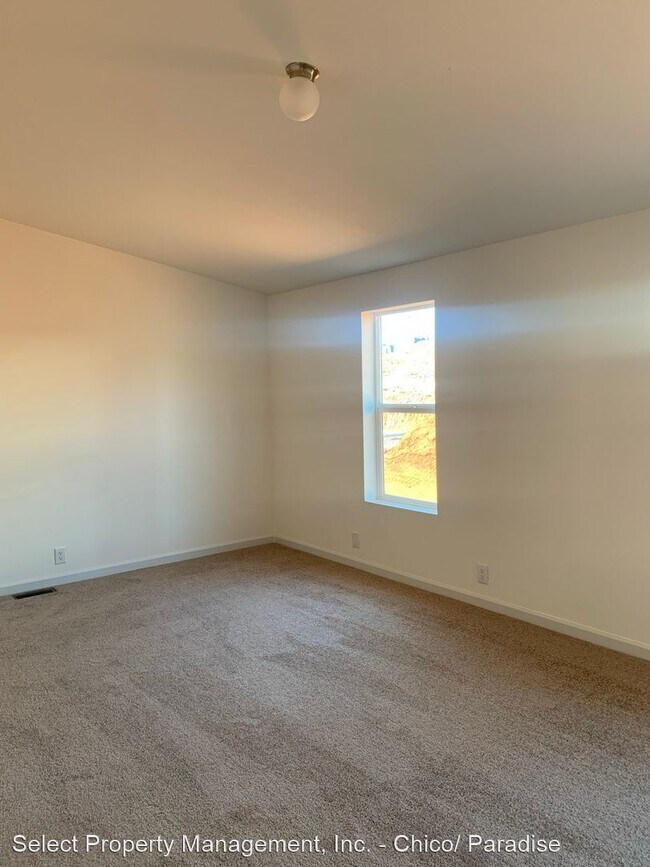 Foto del edificio - 3 br, 2 bath House - 5888 Pineview Drive