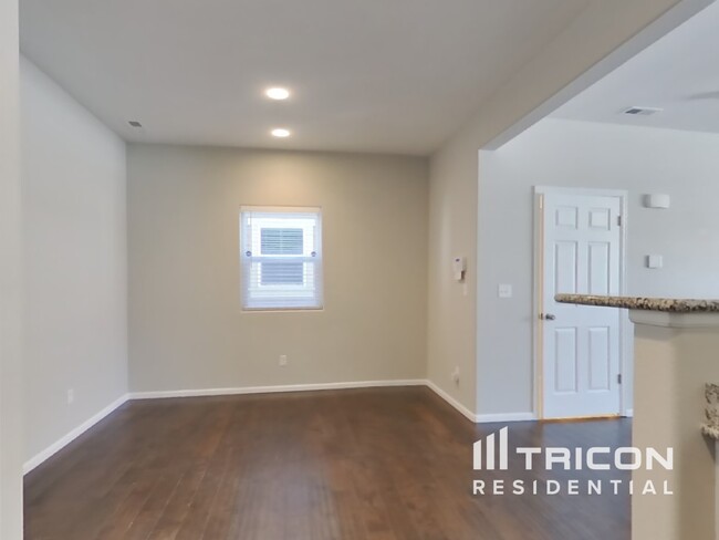 Building Photo - 1471 Kempton Alley